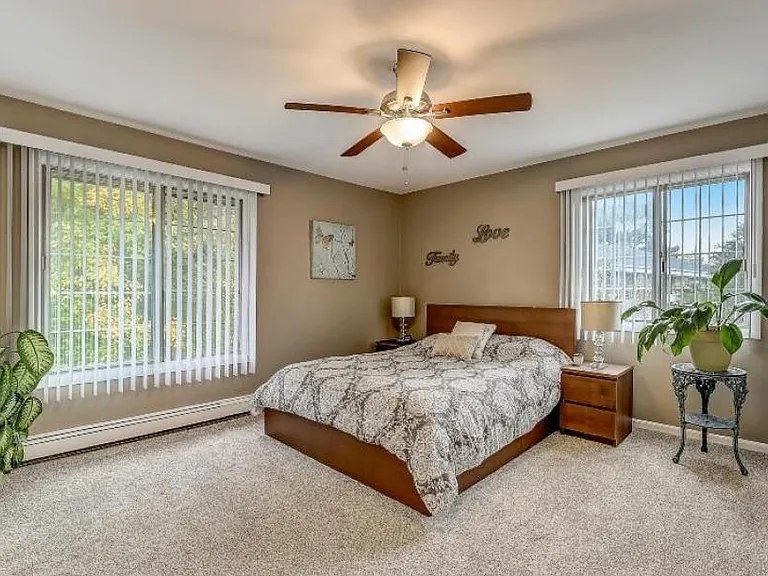 142 Heidel Rd — Photo 1