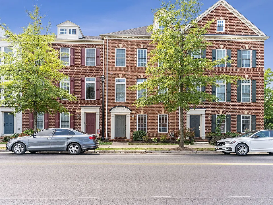 908 W Glebe Rd