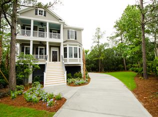 387 Evian Way, Mount Pleasant, SC 29464