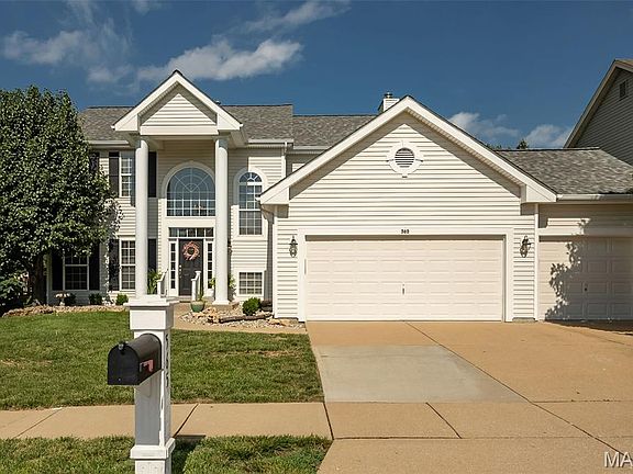 2nd image of 565 Vista Hills Ct