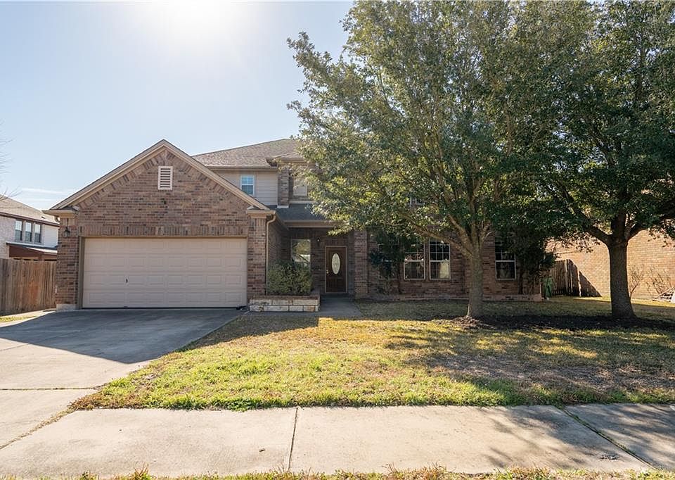1st image of 913 Yellowstone Dr