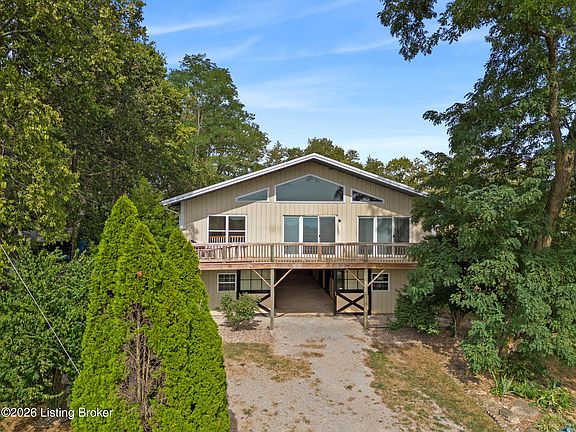 3rd image of 583 College Rd