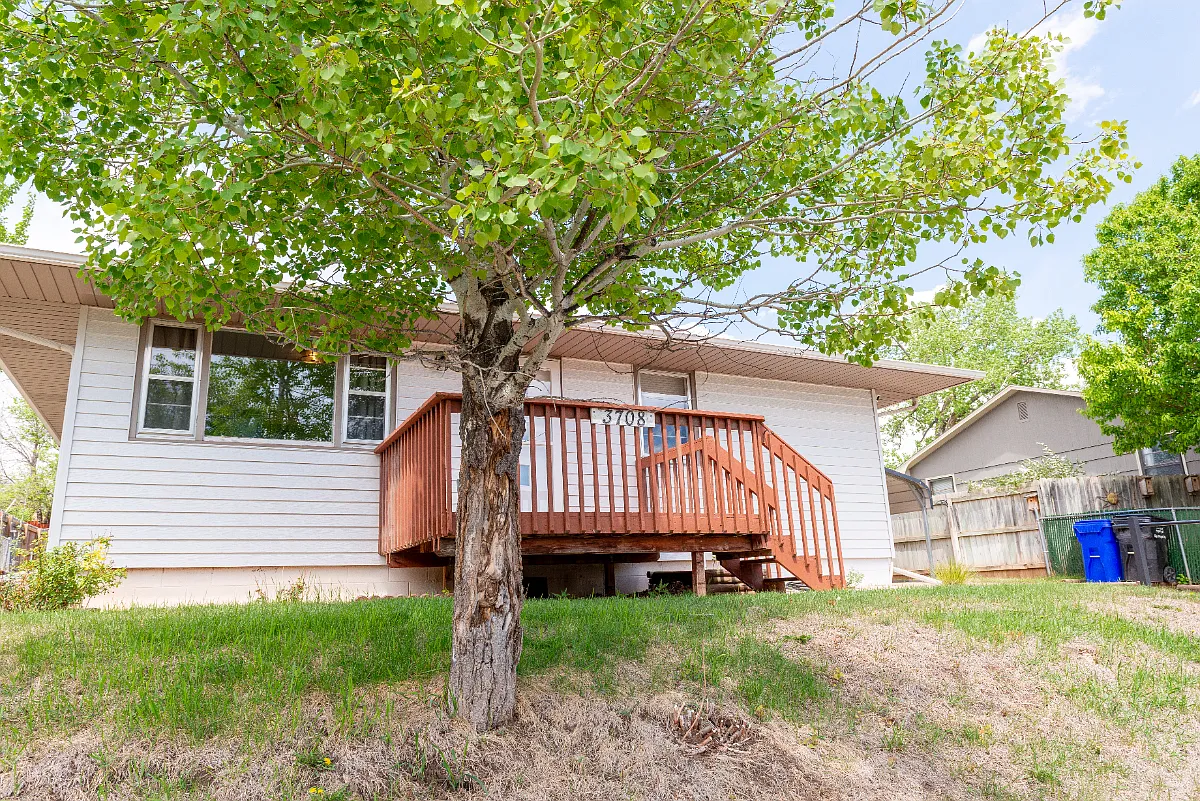 2 bed, 768 sqft, $2,000 — Photo 3