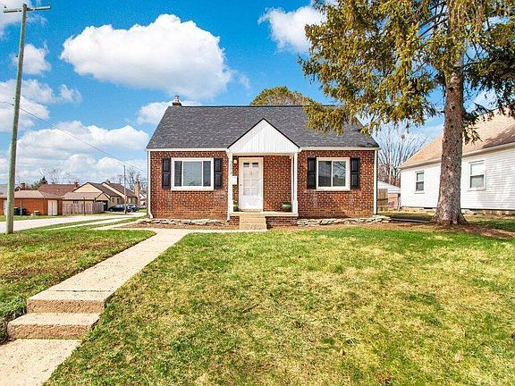 2nd image of 3073 Oaklawn St