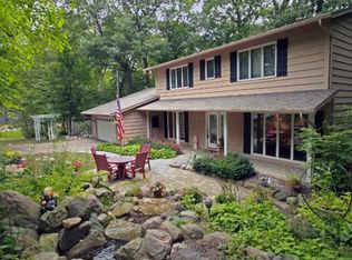 7203 Kiowa Cir, Chanhassen, MN 55317