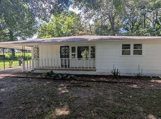 215 Mayo Dr, Piggott, AR 72454