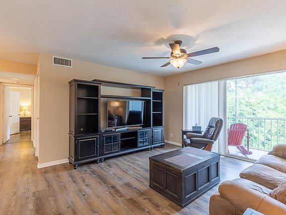 2nd image of 2504 SE Anchorage Cv APT G-2