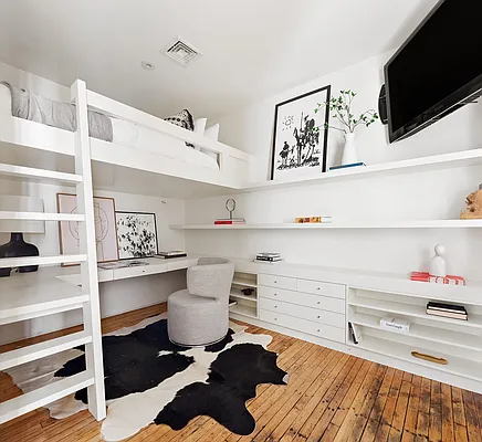 Rented by Compass | media 18