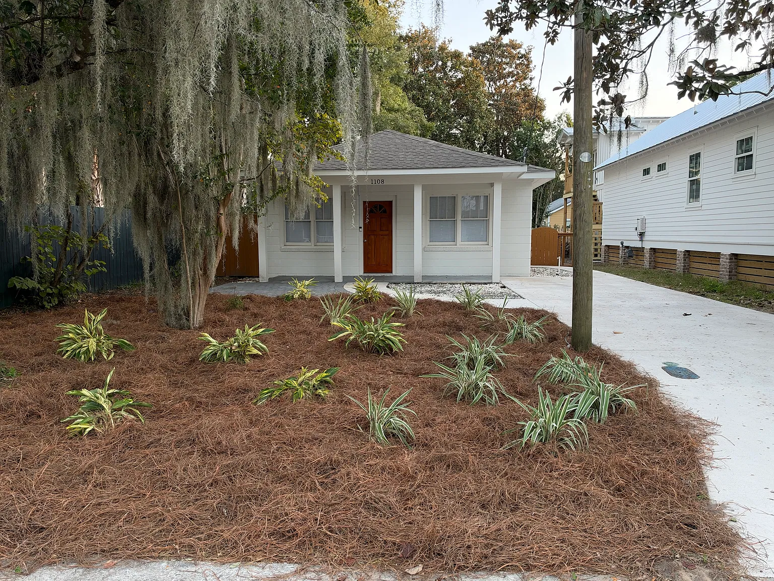 3 bed, 1100 sqft, $2,625 — Photo 2