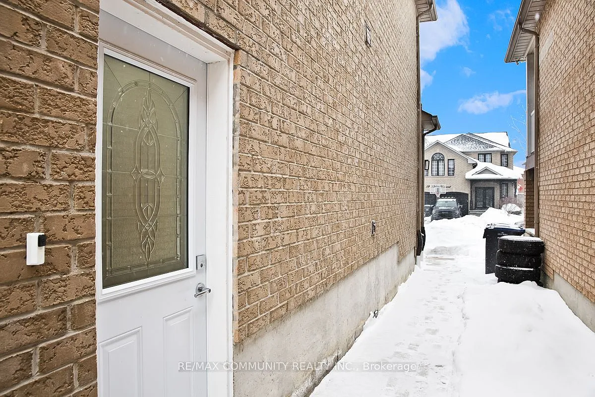 2 bed, $1,599 — Photo 2
