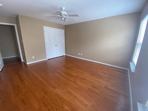 2nd image of 226 Channel Cove Ct