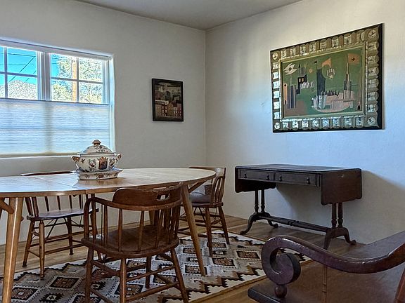 3rd image of 406 Apodaca Hill St