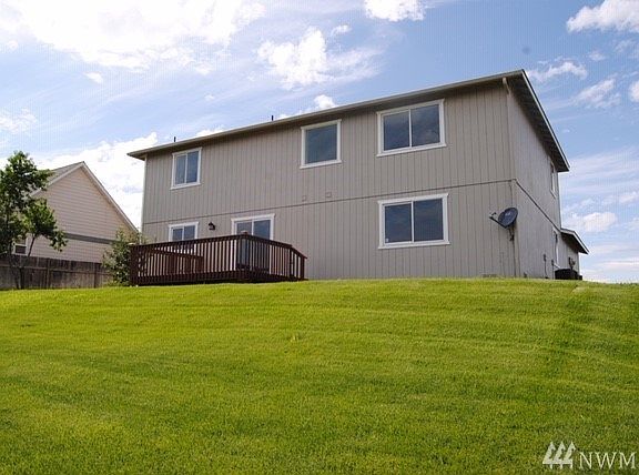 2nd image of 1001 W Windrose Dr