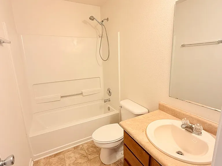 1723 Elijah Blue Dr — Photo 25