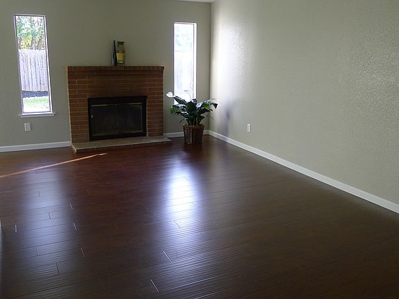 4th image of 67 Lacam Cir