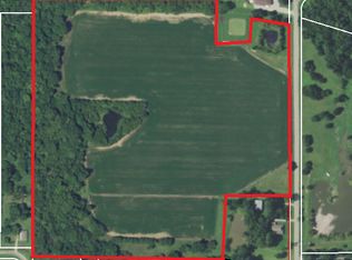 Meade Rd, Parsons, KS 67357