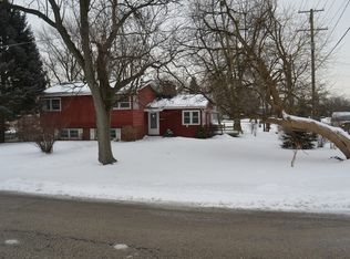 102 Hawthorne Ln, New Lenox, IL 60451