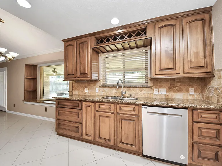 22811 Elkana Deane Ln — Photo 9