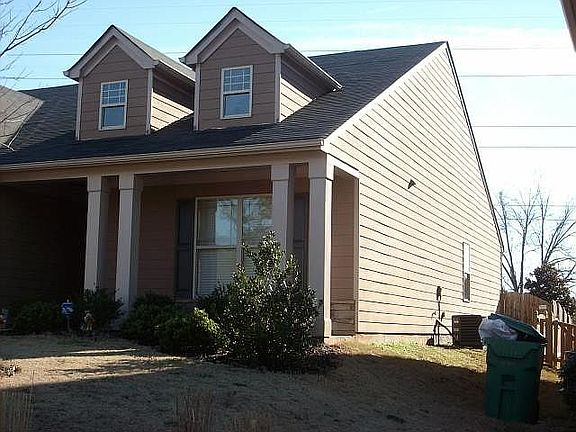 5th image of 1711 Grand Oaks Dr