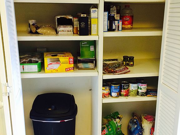 Kitchen pantry