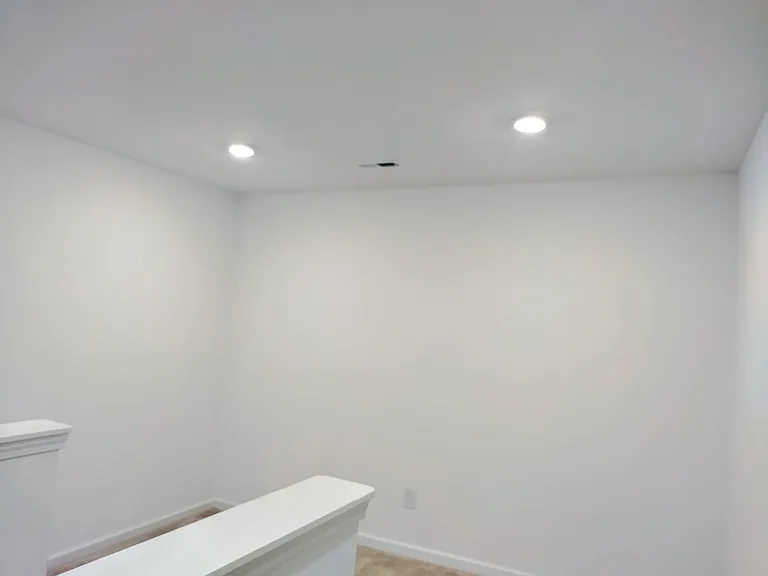 1111 Lossie Ln — Photo 8