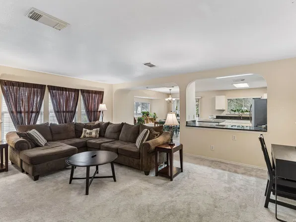 6815 KNIGHTS HVN, Live Oak, TX 78233