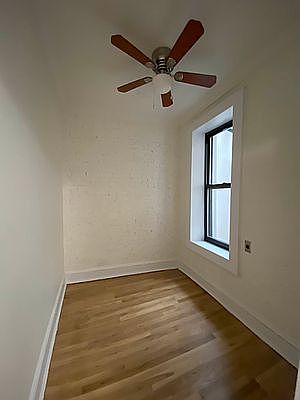 4th image of 14 Bedford St #1