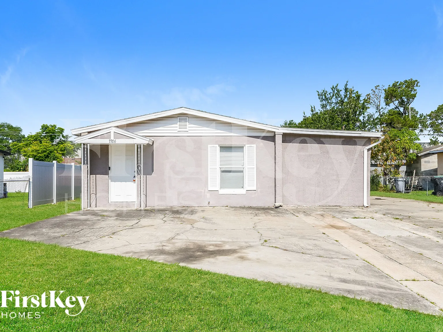 3 bed, 2.0 bath, 959 sqft, $1,855 — Photo 1