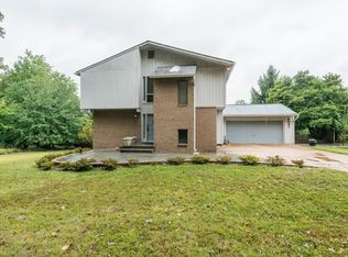 8041 Idylwood Rd, Dunn Loring, VA 22027