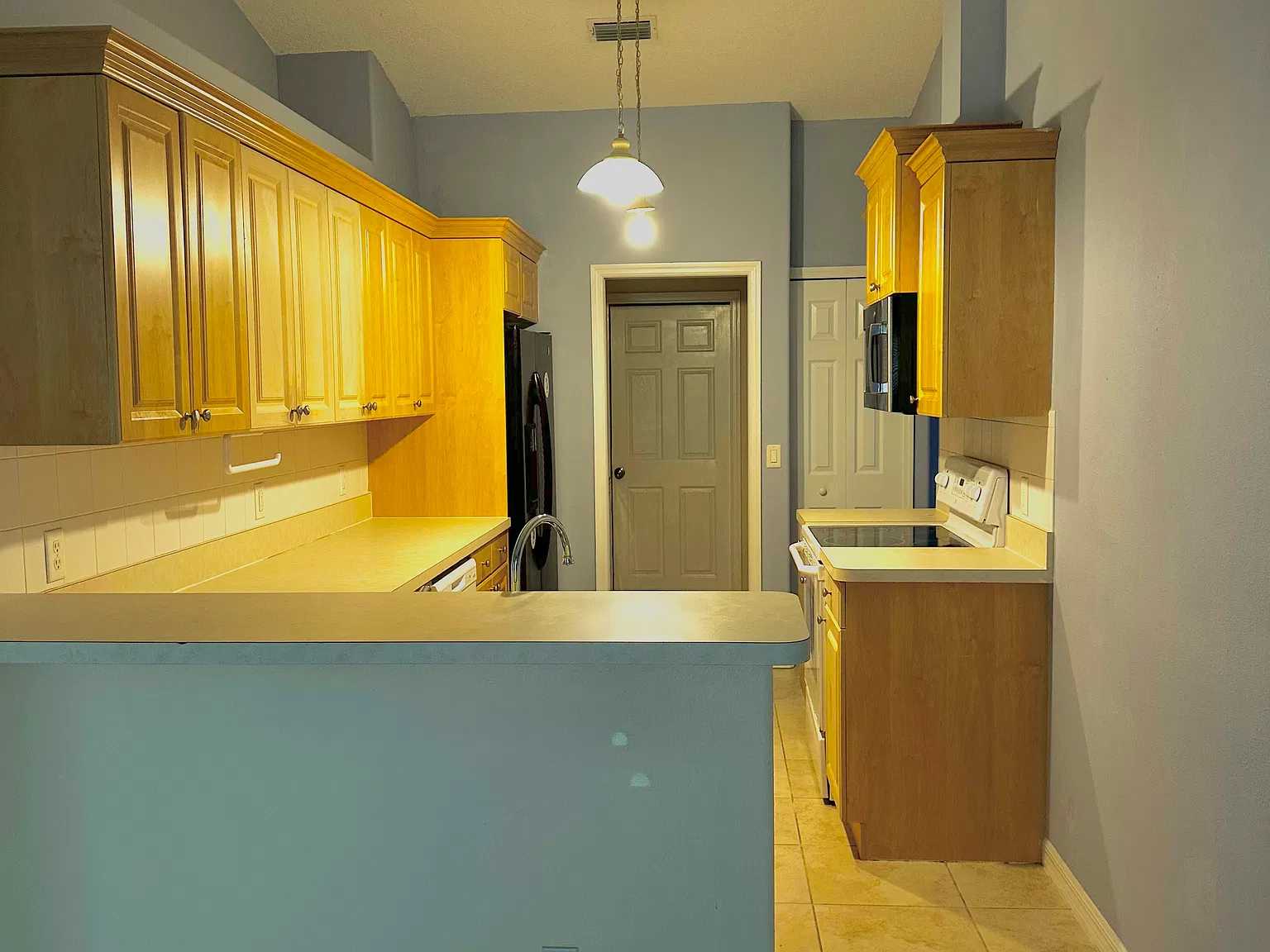 3 bed, 1426 sqft, $2,000 — Photo 3