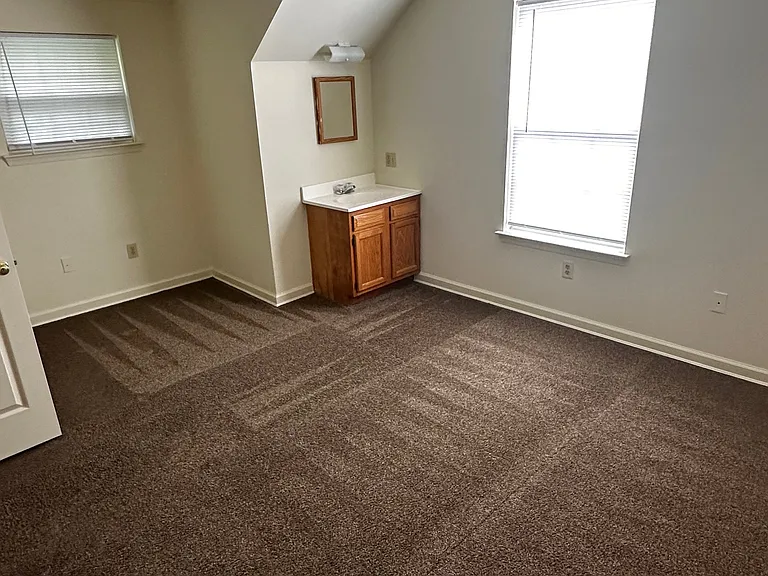 207 Cedar Crossing Rd — Photo 8