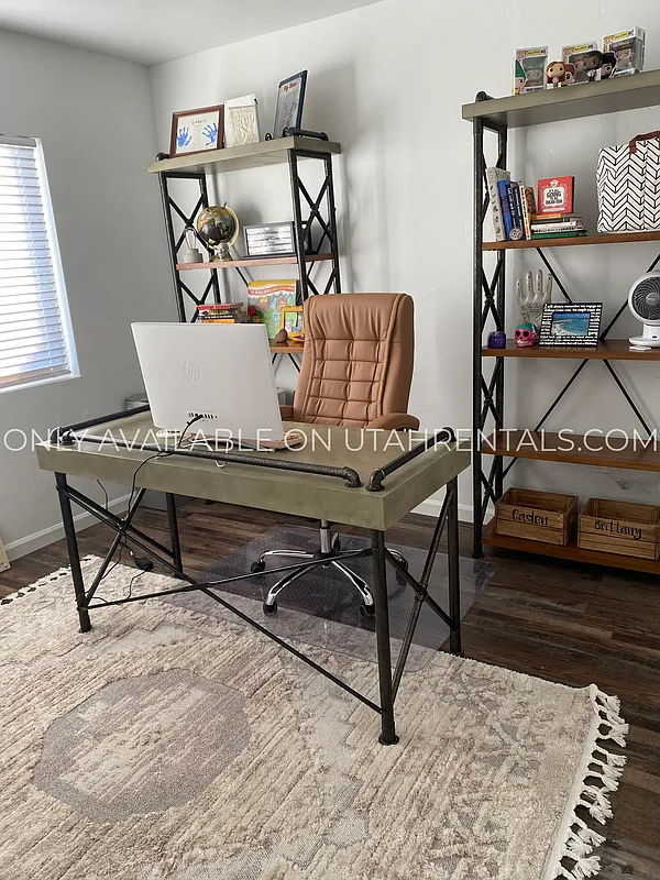4 bed, 3.5 bath, 2244 sqft, $2,900 — Photo 4