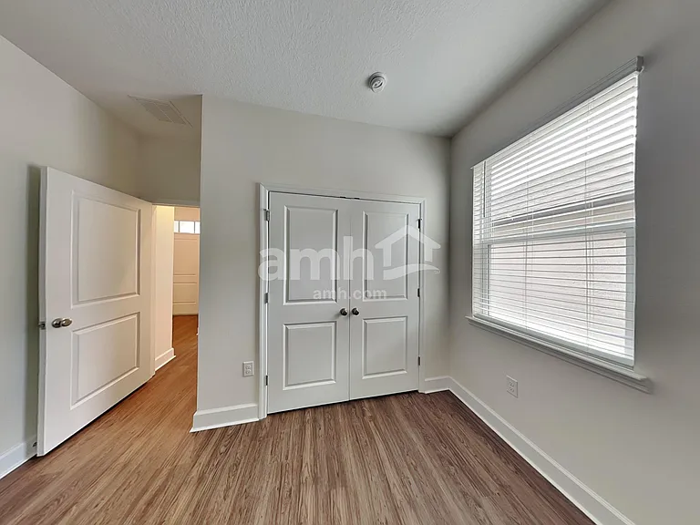 4431 Reisswood Loop — Photo 13