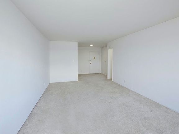 5th image of 5900 Arlington Ave APT 19N