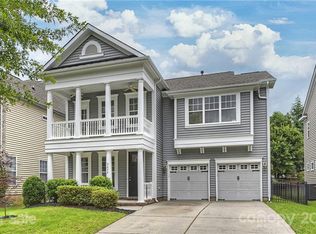 9434 Ridgeforest Dr, Charlotte, NC 28277