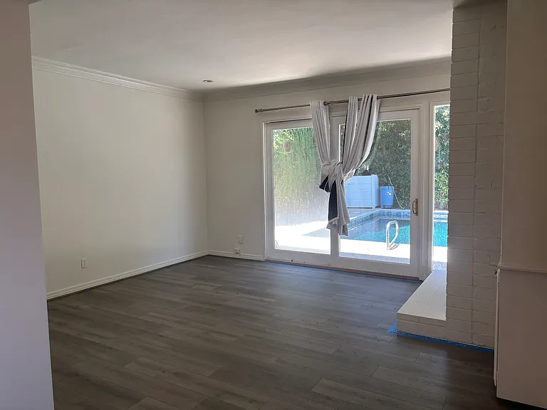 15707 Varden St — Photo 34