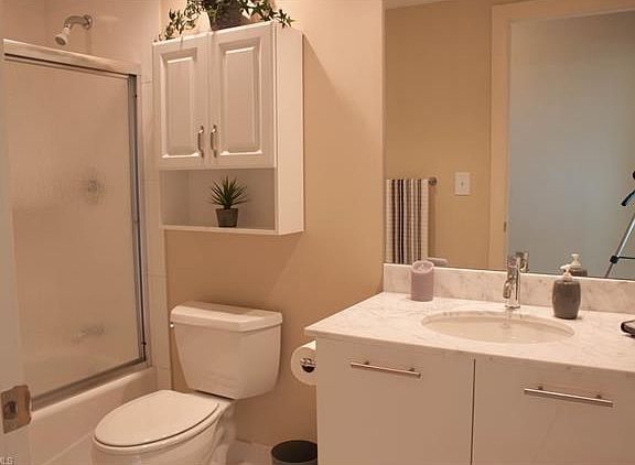 3rd image of 3000 Oasis Grand Blvd APT 503
