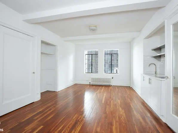 5 Tudor City Place image 1 of 7