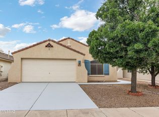 7898 W Sacramento Hill Dr, Tucson, AZ 85743