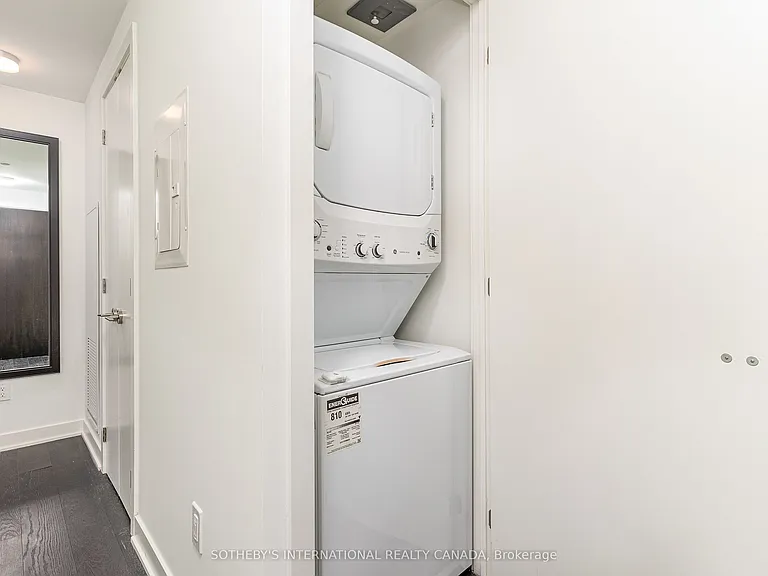 11 Yorkville Ave #1111 — Photo 10
