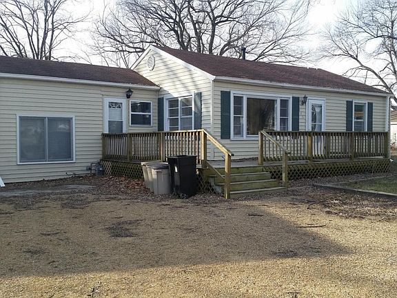 2nd image of 108 Pine St