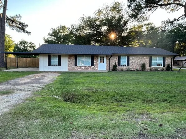 219 N Oak Pl, Van, TX 75790