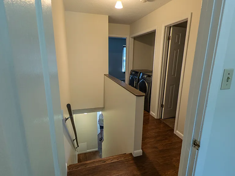 707 Walker Rd — Photo 18