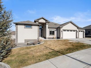 3910 W 48th Ave, Kennewick, WA