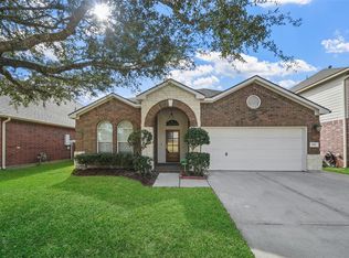 438 Oak Gate Dr, Conroe, TX 77304