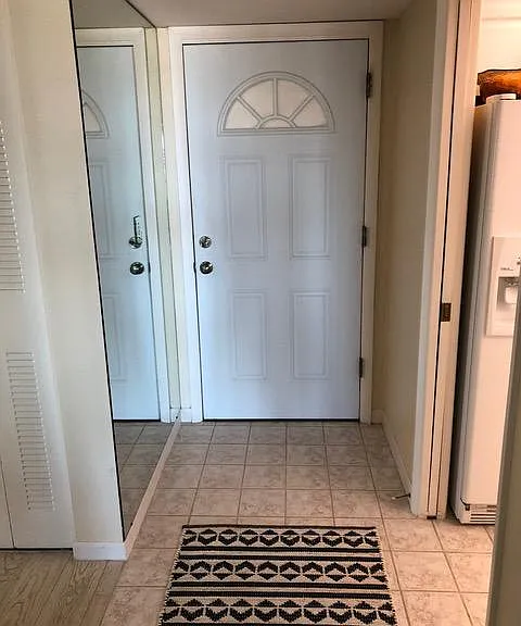 1003E entrance