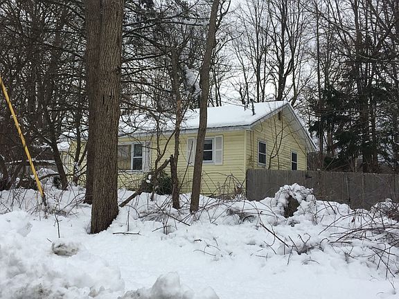 3rd image of 220 Canadawa Ln