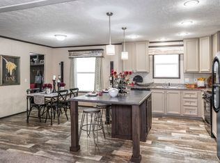 97 Greenmeadow Dr, Belleville, MI 48111