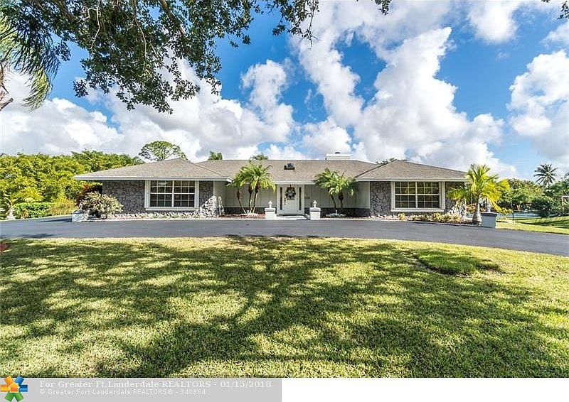 1st image of 6380 NW 75th Way
