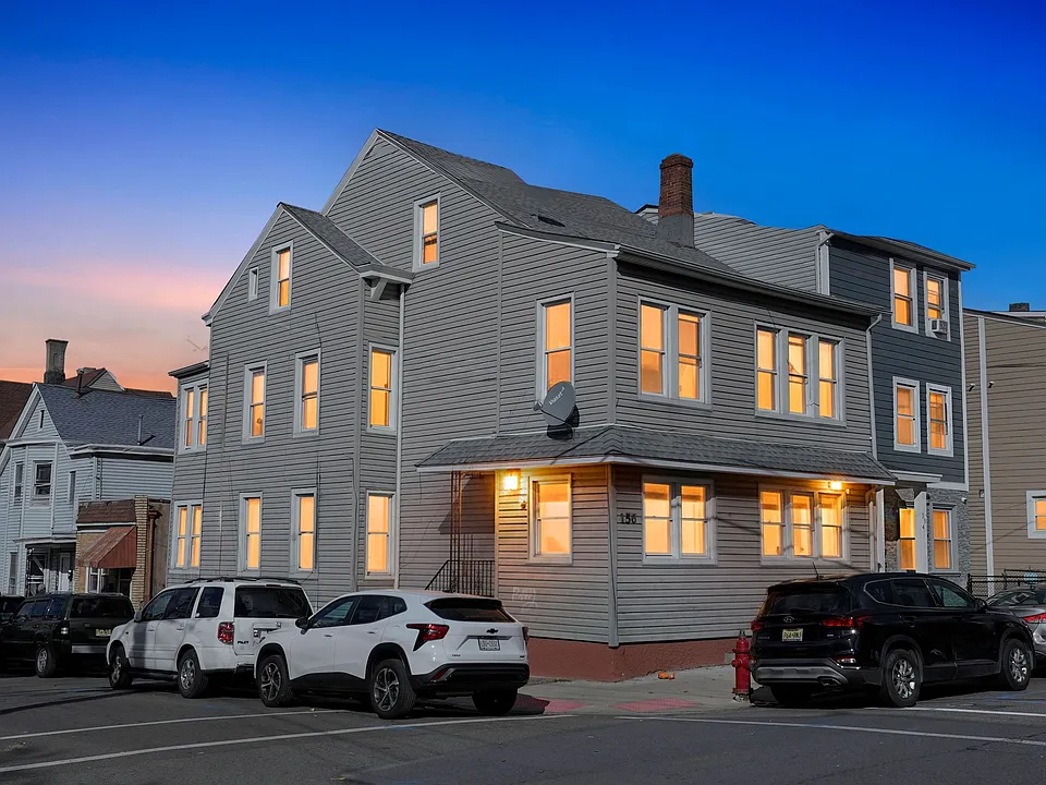 156 Butler St #2